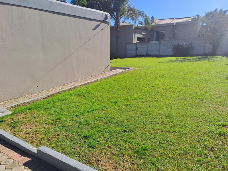 To Let 3 Bedroom Property for Rent in Rooi Rivier Rif Western Cape